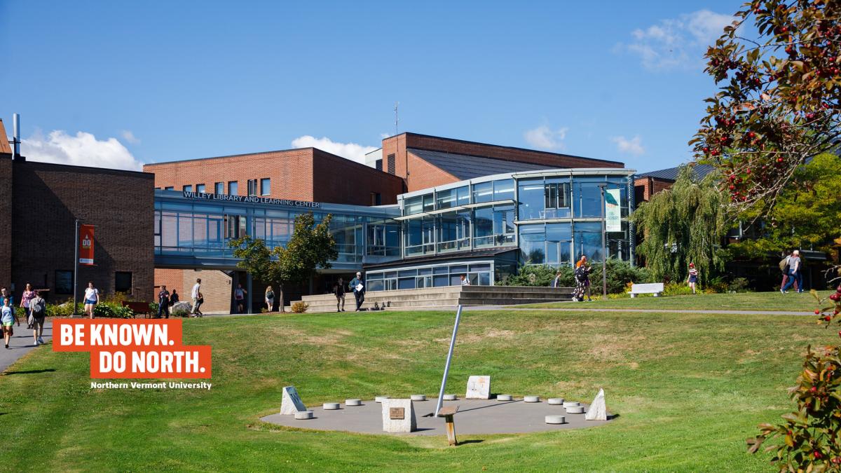 计算机和缩放背景 北佛蒙特大学 计算机和缩放背景 北佛蒙特大学